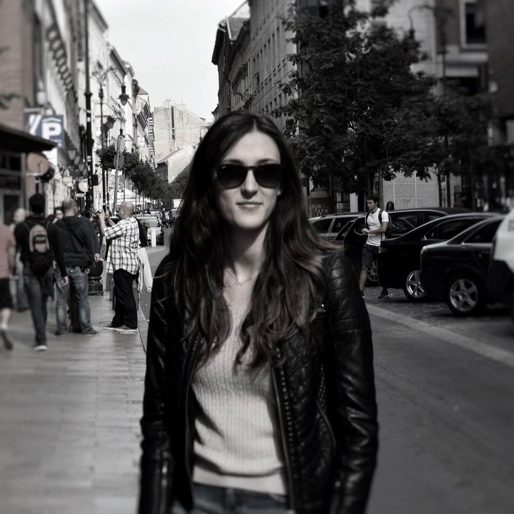 Meet your Posher, Selin